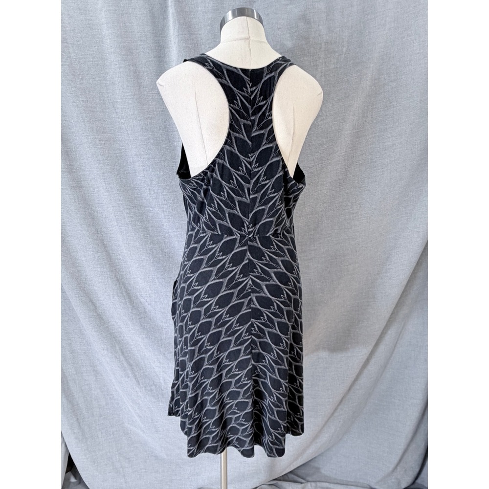 The North Face Charcoal Geometric Ikat Racerback Pocket Dress L Casual Travel - Picture 2 of 13